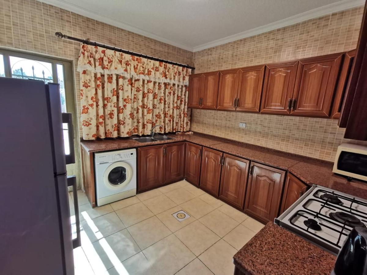 Margarita Furnished Apartments Amman Bagian luar foto
