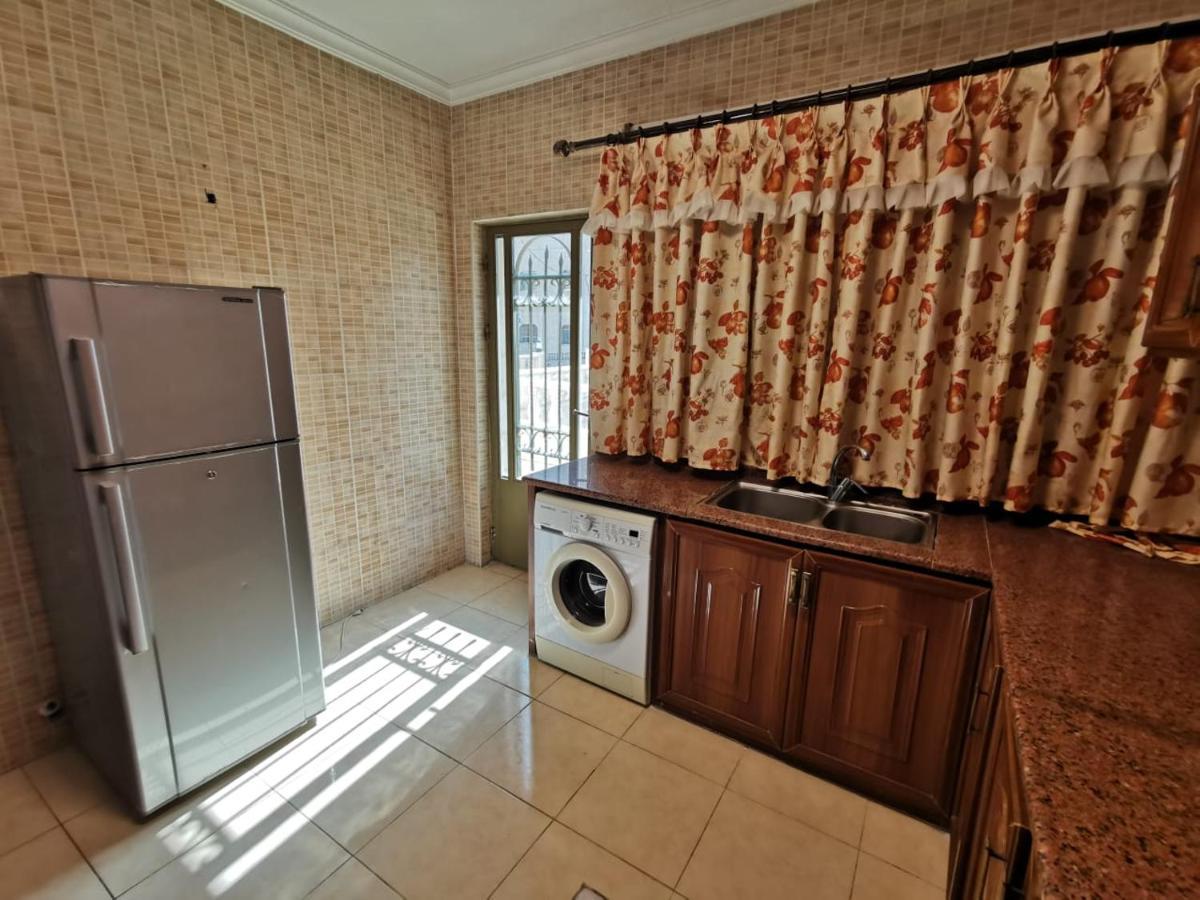 Margarita Furnished Apartments Amman Bagian luar foto